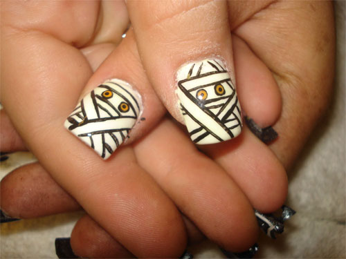 Дизайн ногтей "Мумия"