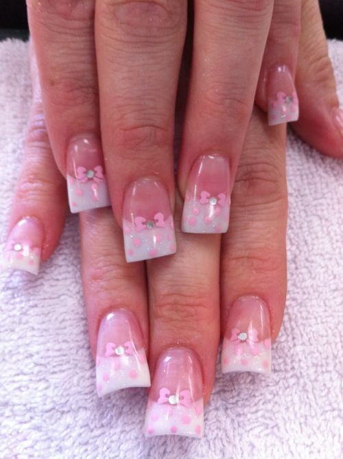 Дизайн ногтей "Розовые бантики"